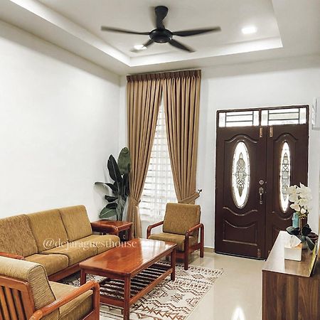 De Jara Guesthouse Dungun For Malay Dış mekan fotoğraf