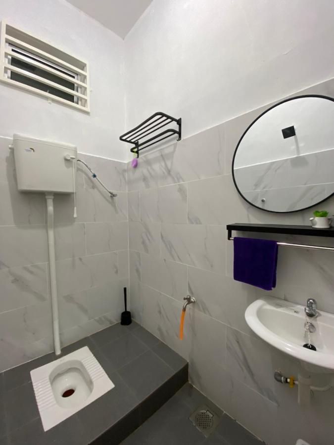 De Jara Guesthouse Dungun For Malay Dış mekan fotoğraf