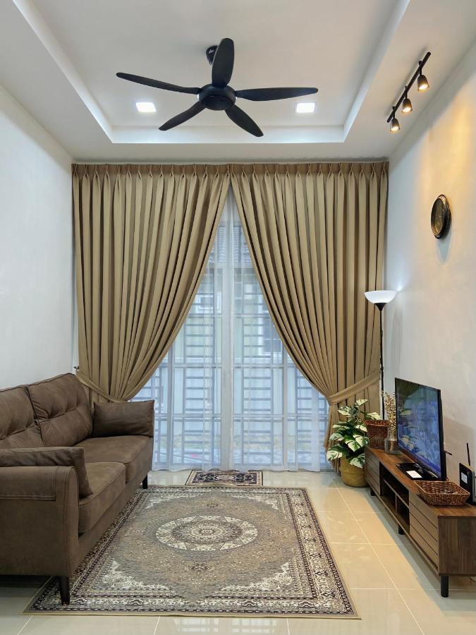 De Jara Guesthouse Dungun For Malay Dış mekan fotoğraf